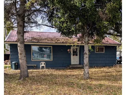 610 SW 2nd St, Enterprise, OR 97828