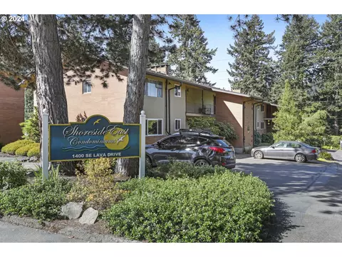 1400 SE Lava Dr #4, Milwaukie, OR 97222