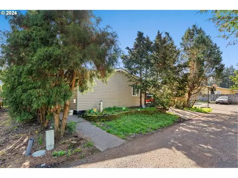 14313 NE 53rd St, Vancouver, WA 98682