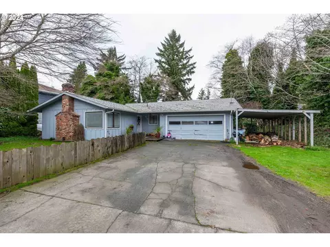 910 Oconnell St, North Bend, OR 97459