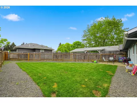 Exterior - 5225 Coetivy Ave, Eugene, OR 97402 photo 2 of 3