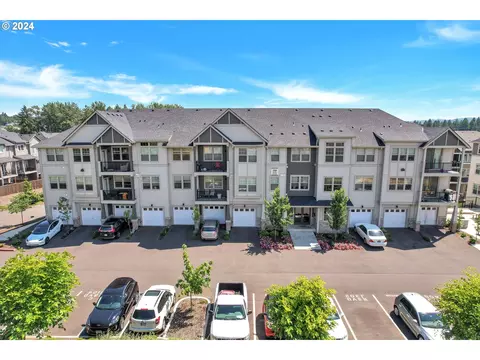 17126 SW Snowdale St #308, Beaverton, OR 97007