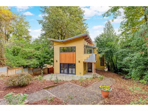1442 SW Taylors Ferry Rd, Portland, OR 97219