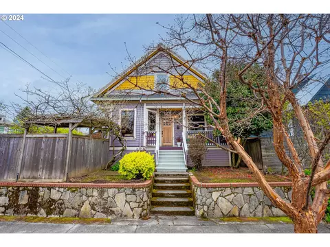 107 NE Ivy St, Portland, OR 97212