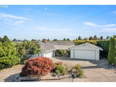 14010 SW High Tor Dr, Tigard, OR 97224