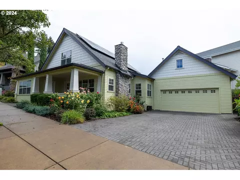 827 Meadow Butte Loop, Eugene, OR 97401