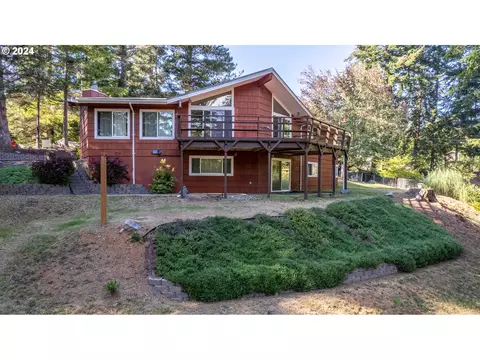 64331 Sun Valley Rd, North Bend, OR 97459