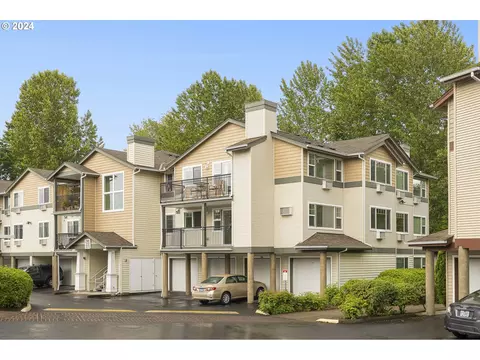 740 NW 185th Ave #208, Beaverton, OR 97006