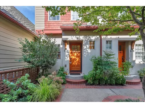578 2nd St, Lake Oswego, OR 97034