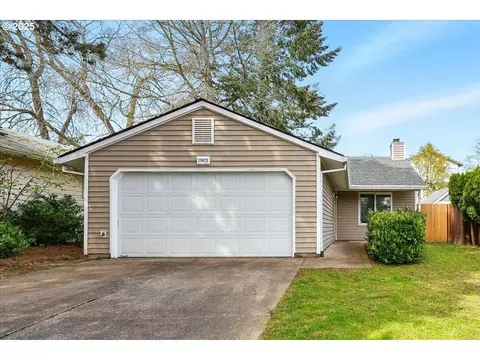 19875 SW Southview St, Beaverton, OR 97078