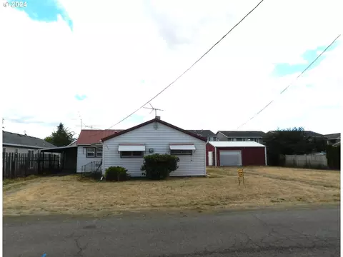 207 Lola St, Molalla, OR 97038