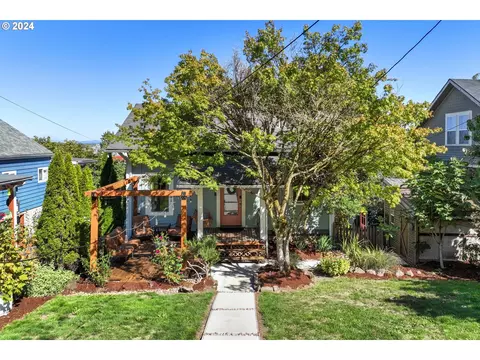 10106 NW Wilark Ave, Portland, OR 97231