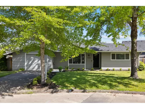 10305 SW Meadow St, Portland, OR 97223