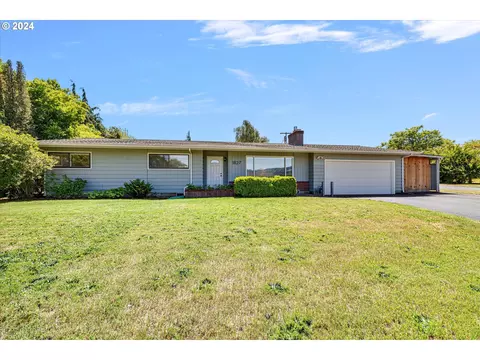 1827 Sherman Ave, Hood River, OR 97031