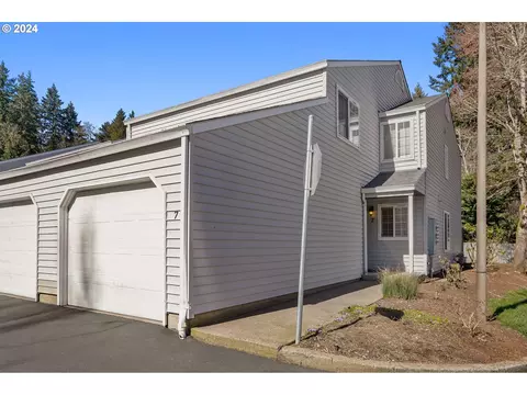 4001 12th St Cut Off SE #7, Salem, OR 97302