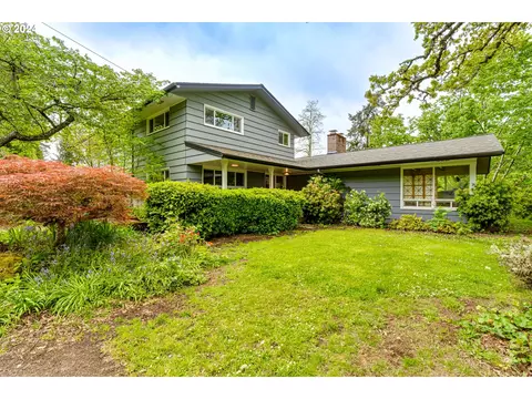 3050 Bailey Hill Rd, Eugene, OR 97405