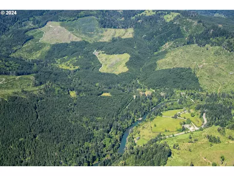 Baker Creek Rd, Powers, OR 97466