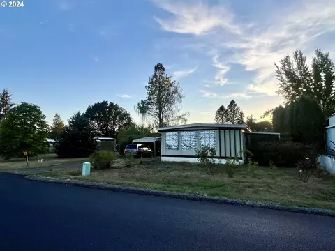 302 N Jellison St, Amity, OR 97101