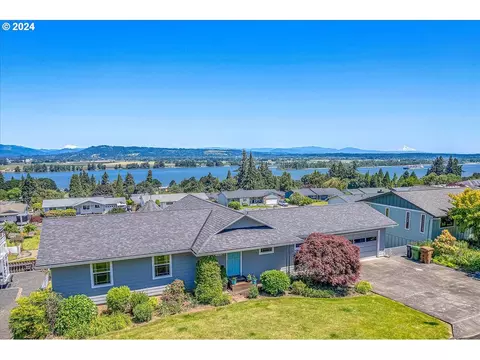 1850 8th St, Columbia City, OR 97018