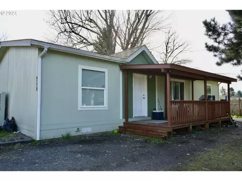 4770 Barger Dr, Eugene, OR 97402 photo 1