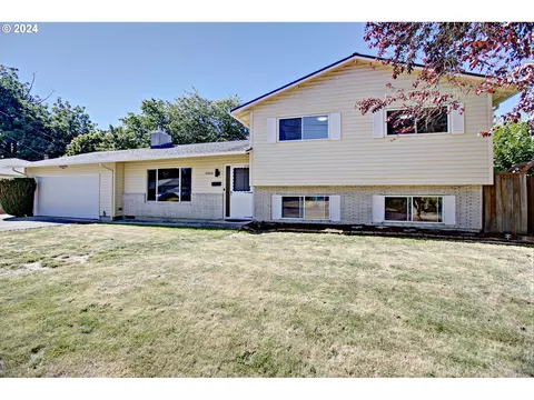 1460 NW 5th Ct, Gresham, OR 97030