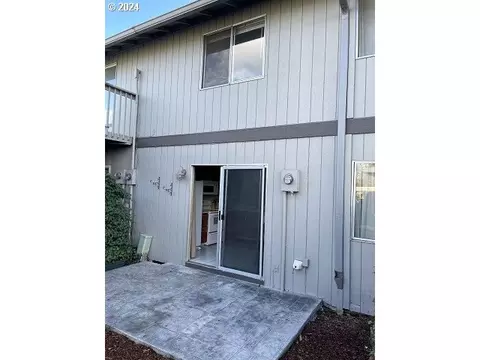 5304 NE 84th Loop #D3, Vancouver, WA 98662