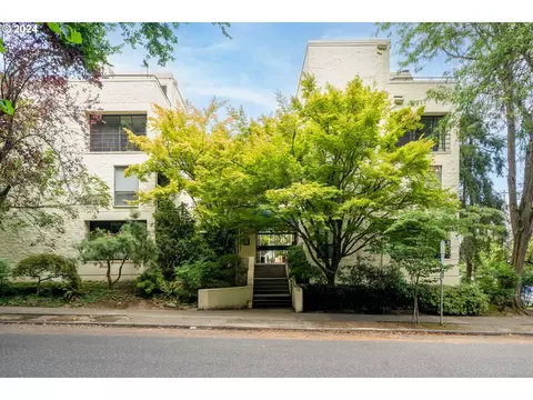 1931 NW Hoyt St, Portland, OR 97209
