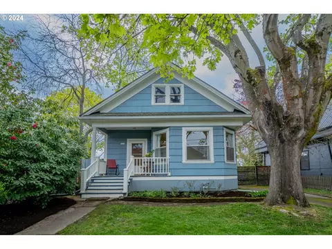 4228 SE Madison St, Portland, OR 97215