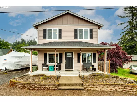 338 N 3rd Pl, Kalama, WA 98625