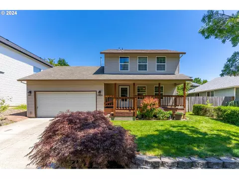 3520 N Ivy Dr, Newberg, OR 97132