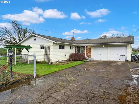 5515 Angle Dr NE, Salem, OR 97317