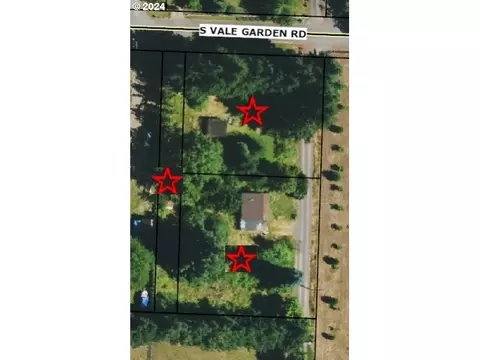 8276 S Vale Garden Rd, Canby, OR 97013