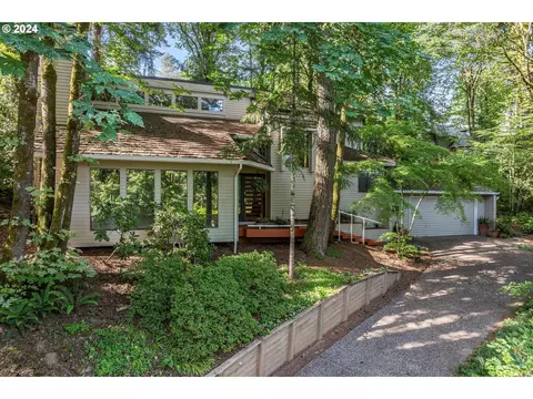 45 Hillshire Dr, Lake Oswego, OR 97034