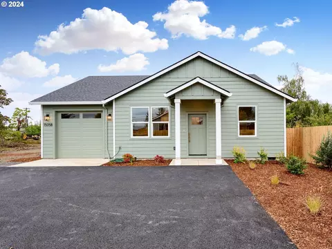 1505 N B 2nd St, Silverton, OR 97381