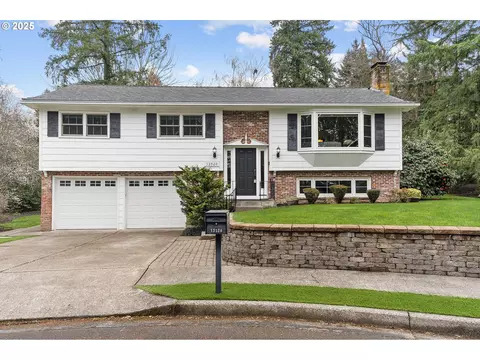 13520 SW 29th Ct, Beaverton, OR 97008