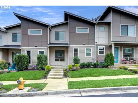 246 SW Lancaster Ct, Troutdale, OR 97060