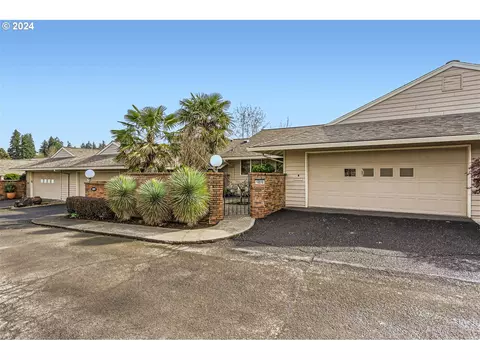 16910 SW Matador Ln, Portland, OR 97224