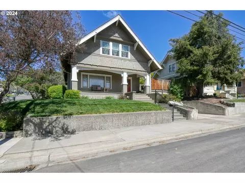 1215 NW Carden Ave, Pendleton, OR 97801