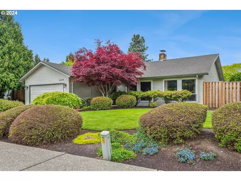 32275 SW Armitage Rd, Wilsonville, OR 97070