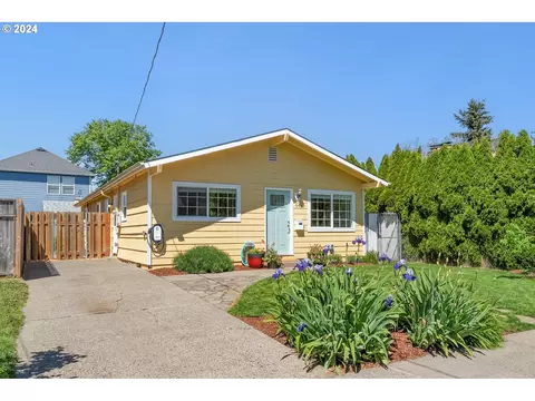 6815 SE Boise St, Portland, OR 97206