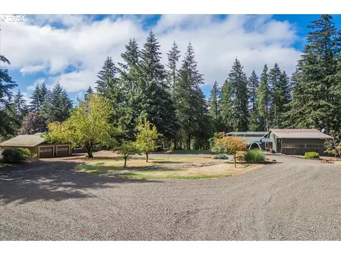 20900 NE Strawberry Flats Ln, Scotts Mills, OR 97375