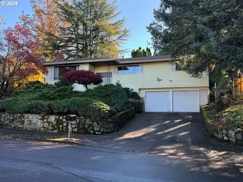 840 NW Battaglia Ave, Gresham, OR 97030