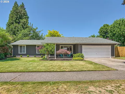 2637 SEastlake Dr, Salem, OR 97306