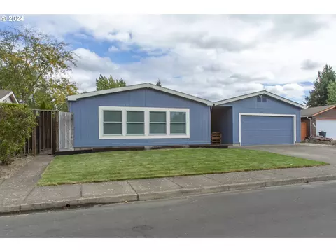 988 NW Del Monte Dr, Mcminnville, OR 97128