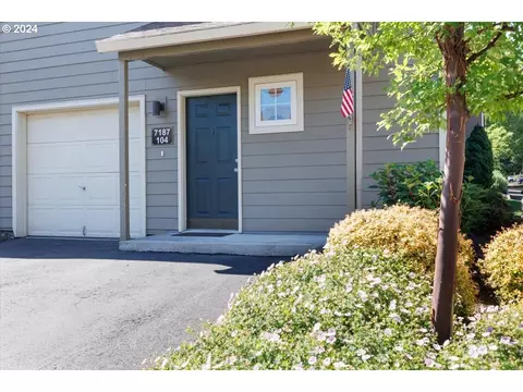 7187 SW Sagert St #104, Tualatin, OR 97062