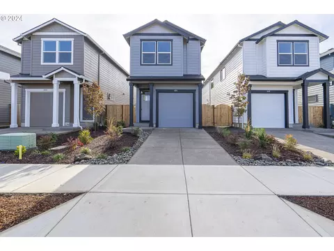 454 E London Way, Newberg, OR 97132