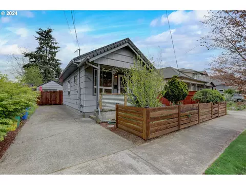 6104 SE 88th Ave, Portland, OR 97266