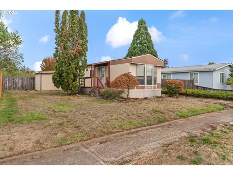 4977 Morely Loop, Eugene, OR 97402