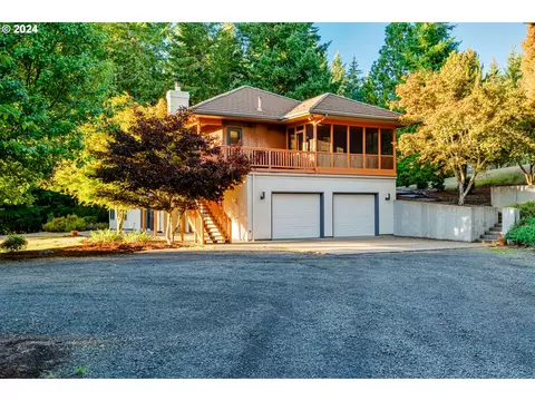27717 Briggs Hill Rd, Eugene, OR 97405