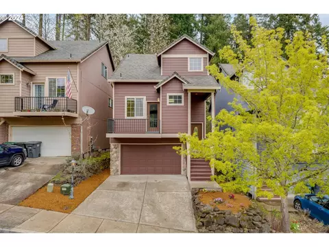 4827 SE Paladin Ln, Hillsboro, OR 97123